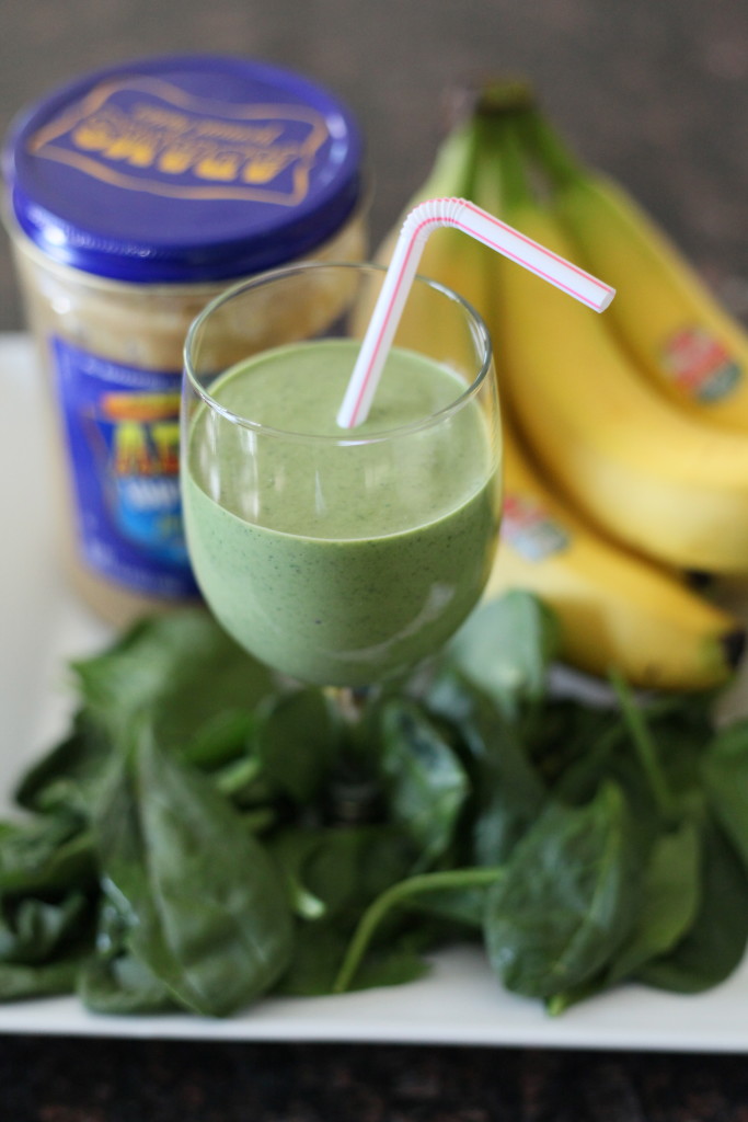 Green Peanut Butter and Banana Smoothie