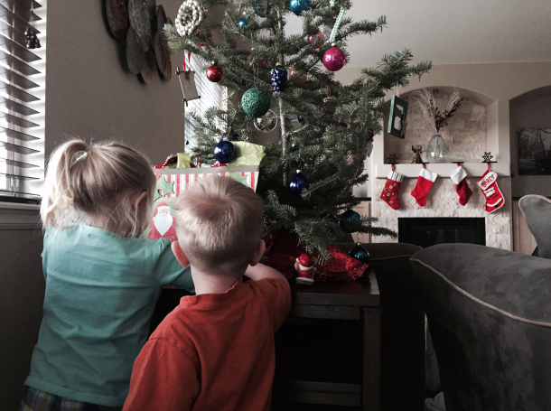 Holiday Tradition Unwrapped: Small Kids Gifts Leading Up to Christmas Day